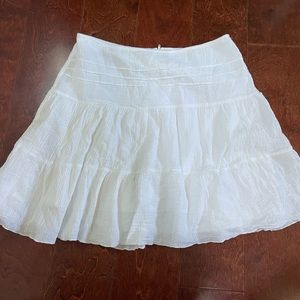 IZ Byer California Juniors White Skirt Size 7 (Fits like a Small!)